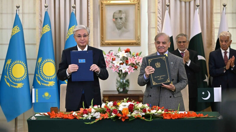 Qazaxıstan və Pakistan arasında strateji tərəfdaşlıq bəyannaməsi imzalandı
