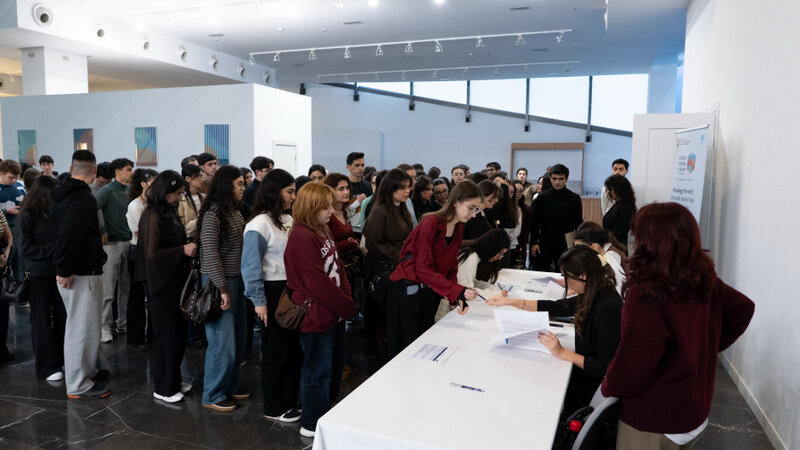 WUF13 üzrə Könüllülük Proqramı çərçivəsində minə yaxın iştirakçı üçün təlimlər keçirilir