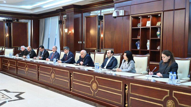 Milli Məclisdə dövlət-din münasibətləri və ictimai iştirakçılıq mövzusu müzakirə olunub -