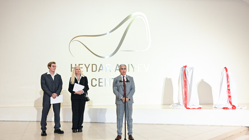 Heydər Əliyev Mərkəzində “Vəhşi təbiətin super qəhrəmanları” sərgisi açılıb