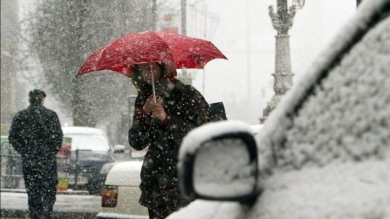 Bəzi bölgələrə yağış, əksər ərazilərə isə qar yağıb -