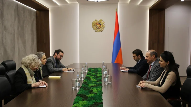 Ermənistan və Aİ regionda sülh prosesini müzakirə etdi