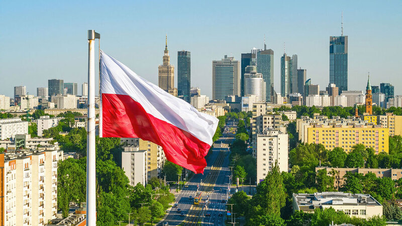 Polşa Ukrayna ilə sərhəddəki hava məkanını bağlayıb