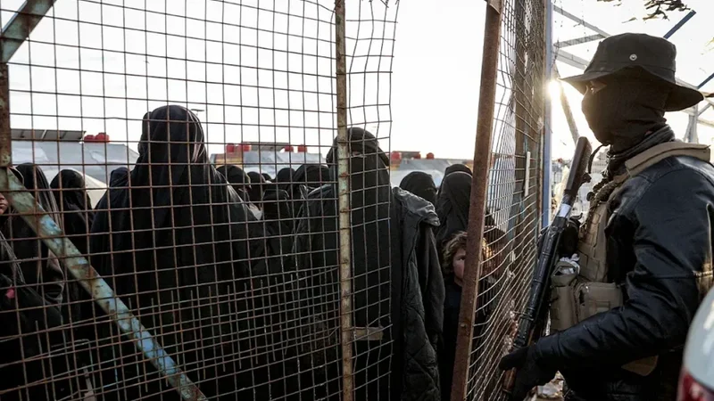 İraqa gətirilən İŞİD döyüşçüləri arasında 42 ölkənin vətəndaşı var