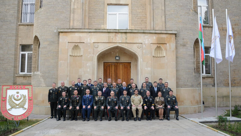 FHN-in nümayəndəsi "Strateji araşdırmalar və dövlət müdafiəsi idarəetmə akademik kursu"nda iştirak etdi