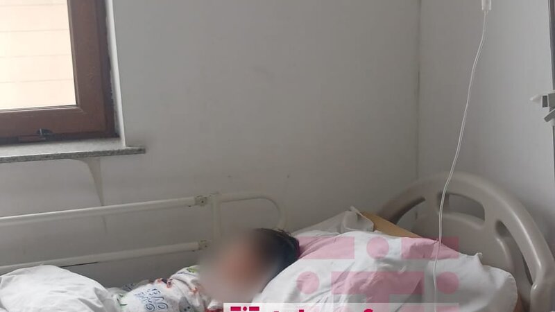 Ağcabədidə ana övladına ağır xəsarət yetirənlərin cəzalandırılmasını istəyir