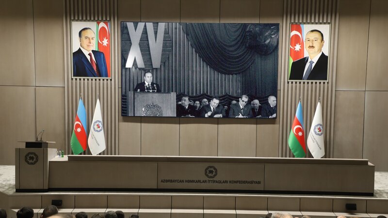 Azərbaycan Həmkarlar İttifaqları Konfederasiyasının yaradılmasının 33 illiyi qeyd olunub