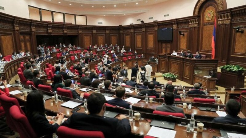 Hakim fraksiya parlamentdə Ermənistan müxalifətinin layihəsini rədd etdi