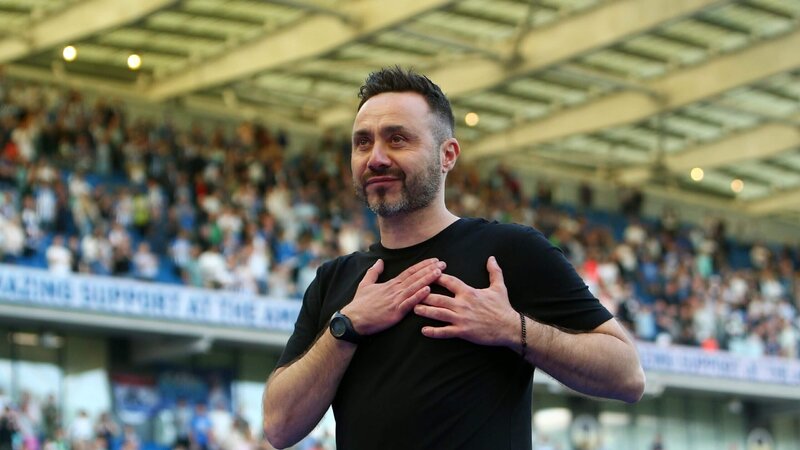 Fransa klubu baş məşqçisini göndərdi