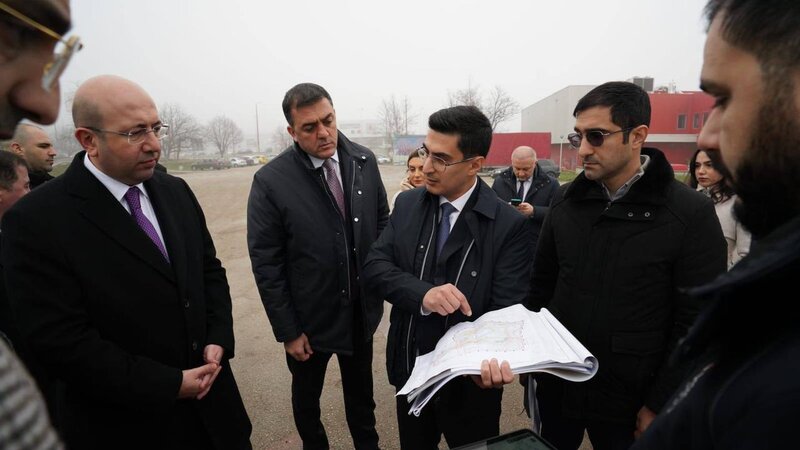 Anar Quliyev Bolqarıstanda salınacaq “Şuşa” parkının ərazisi ilə tanış oldu -