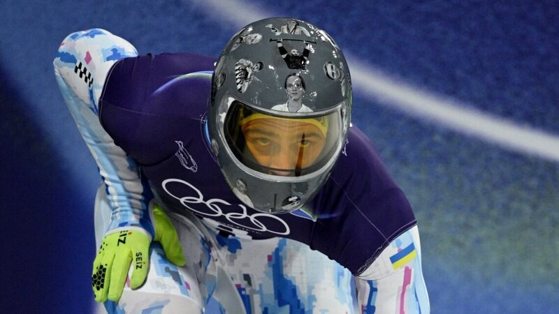 Dəbilqəsinə görə Olimpiyadadan kənarlaşdırıldı