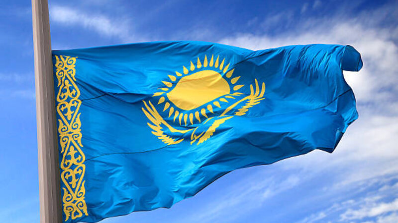 Qazaxıstanın yeni Konstitusiyasında rus dilinin rəsmi statusu saxlanılır