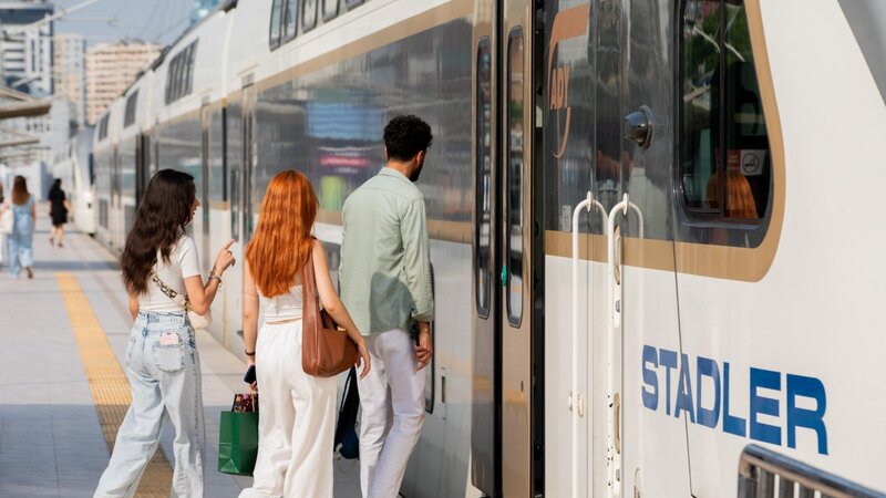 ADY sərnişindaşıma xidmətinin səviyyəsini yüksəldib