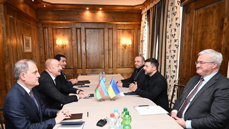 Ukrayna Prezidenti enerji yardımına görə İlham Əliyevə təşəkkür etdi