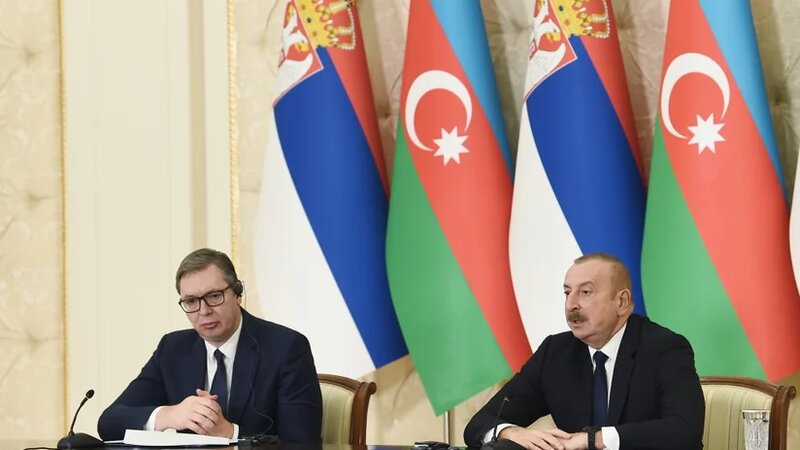 İlham Əliyev və Aleksandar Vuçiç mətbuata bəyanatlarla çıxış edirlər