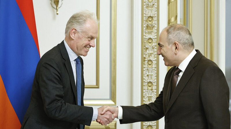 Paşinyan Kupmanla sülh prosesini müzakirə etdi