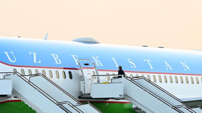 Özbəkistan Prezidenti ABŞ-yə səfərə yola düşdü