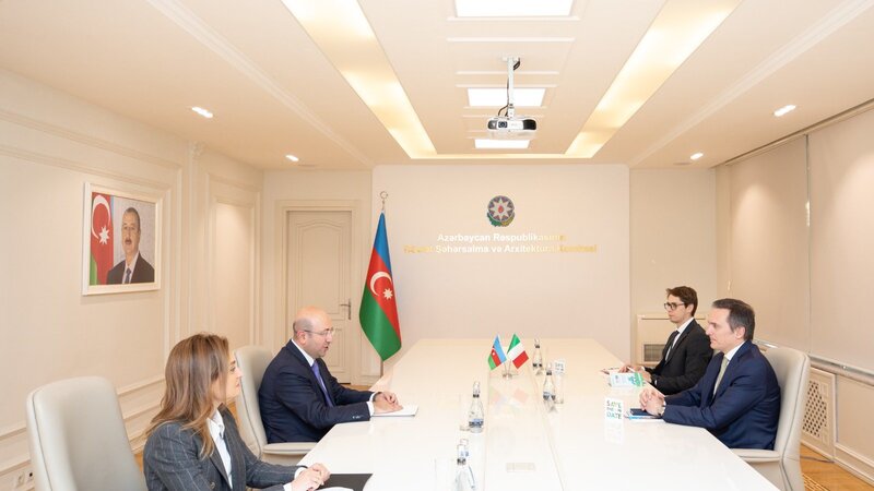 Anar Quliyev Luka Di Canfrançesko ilə görüşdü-