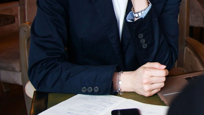 Qırğızıstan Prezidenti qadınların dövlət qurumlarından işləmək imkanlarını genişləndirdi