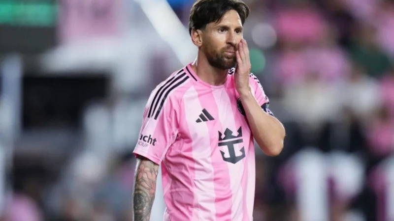 Messi zədədən sonra yaşıl meydanlara qayıdır