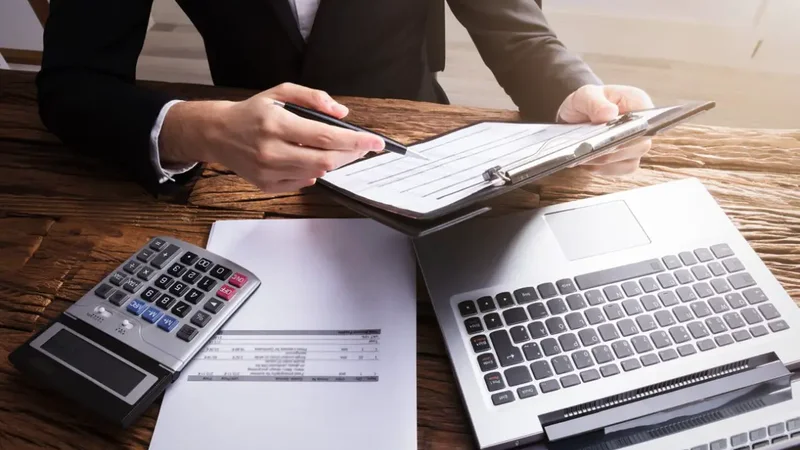 Elektron ticarət aparan qeyri-rezidentlərin vergi uçotuna alınmasına dair meyarlar təsdiqlənib