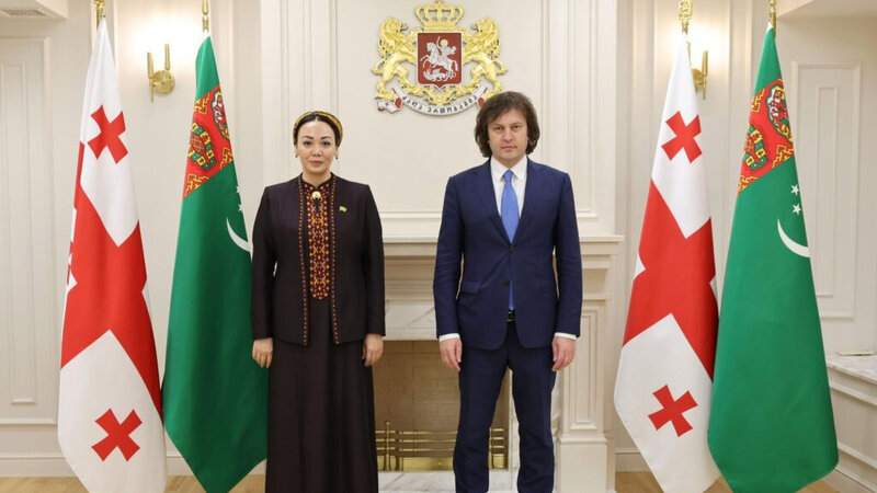 Türkmənistan parlamentinin sədri İrakli Kobaxidze ilə görüşdü