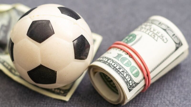 Türkiyə futbolunda 66 milyon avroluq əməliyyat