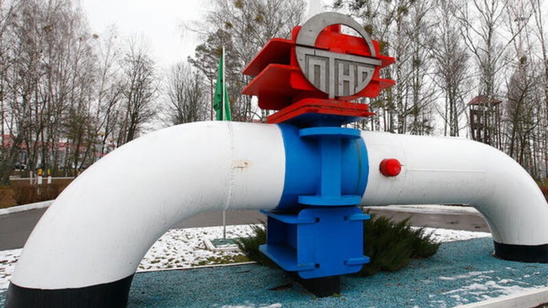 Britaniya Rusiyanın "Drujba" neft kəmərinə sanksiyaları ləğv etdi