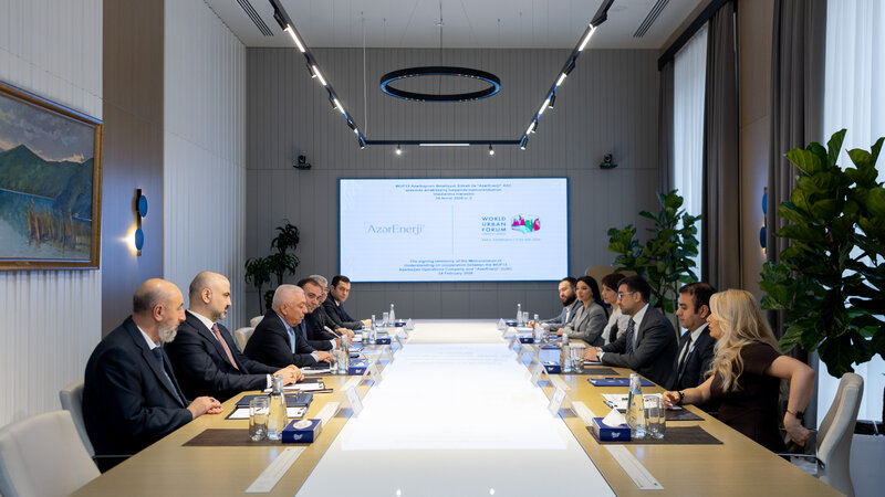 WUF13 çərçivəsində yaşıl enerji təminatı üzrə “AzərEnerji” ilə memorandum imzalandı