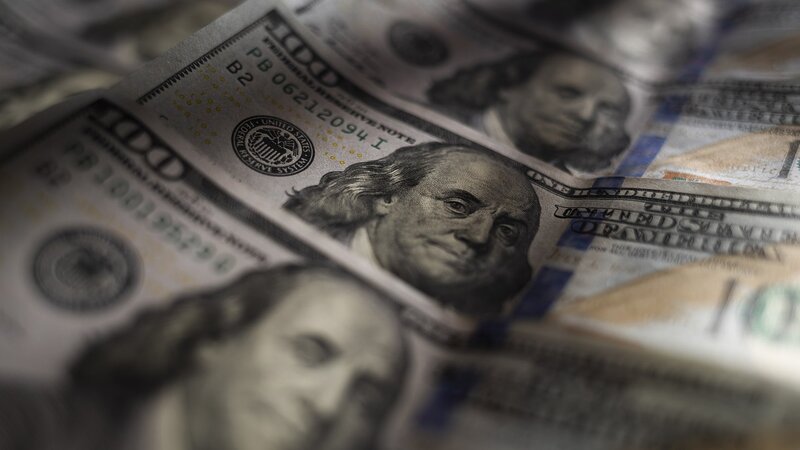 Polşa Prezidentinin Administrasiyasından külli miqdarda vəsait oğurlandı