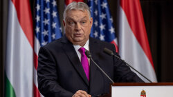 Orban: Macarıstan Ukraynanın 800 minlik ordusunun olmasını istəmir