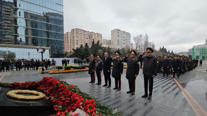 FHN-nin kollektivi Xocalı soyqırımı abidəsini ziyarət etdi -