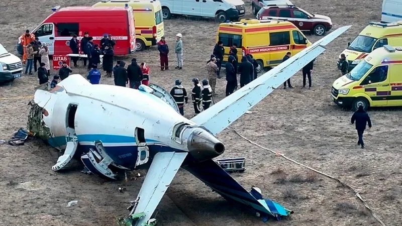 Ceyhun Bayramov: AZAL təyyarəsinin vurulması məsələsində Azərbaycanın mövqeyi qətiyyətlidir