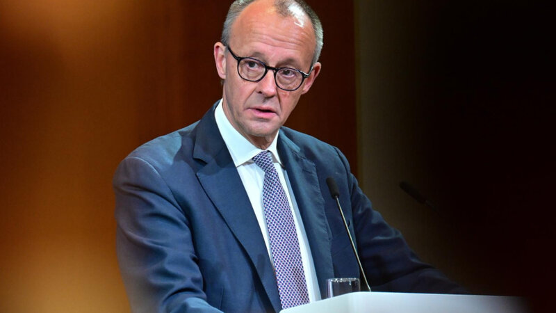 Merts: Rusiya ilə danışıqların şərti Ukraynada atəşkəsdir