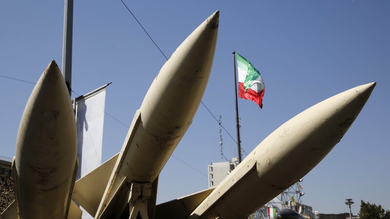 İran Suriyaya zərbə endirdi -