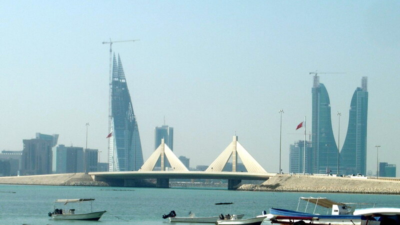 İran Bəhreyndə Salman limanına zərbə endirib