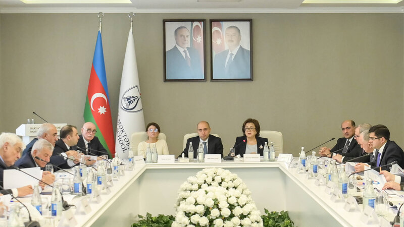 Ali təhsil müəssisələrinin rəhbərləri ilə görüş keçirilib