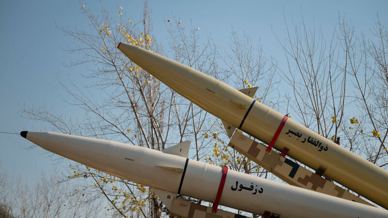 İran Küveytdəki ABŞ obyektlərinə yeni raket hücumu həyata keçirir