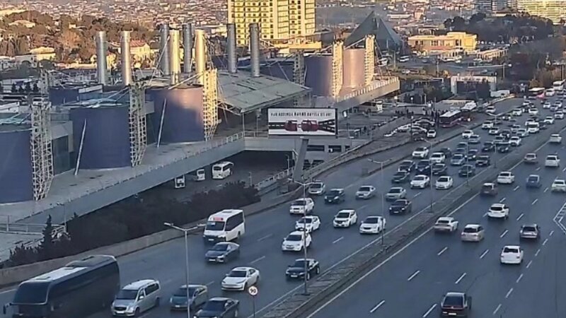 Bakının bu küçələrində sıxlıq var -