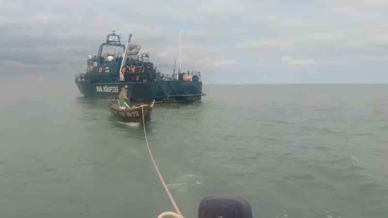 Xəzərdə köməksiz qalan balıqçılar xilas edildi -