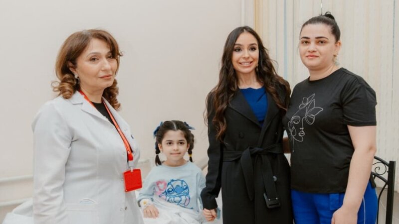 Leyla Əliyeva Nərimanov Uşaq Klinik Xəstəxanasını ziyarət etdi