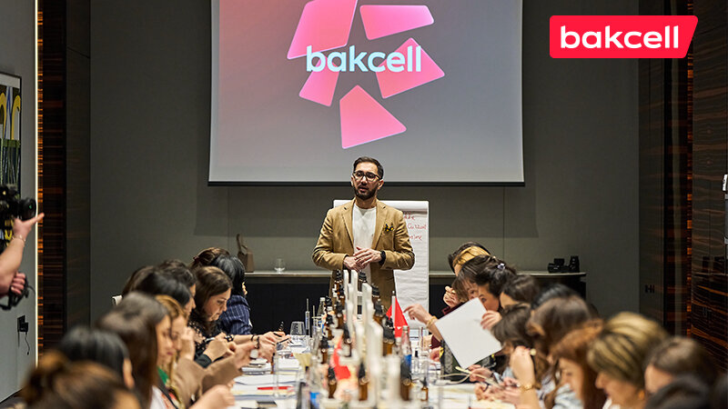 Bakcell 8 Martı xanım jurnalistlərlə birgə qeyd etdi -