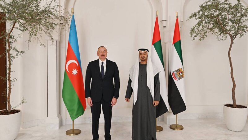 BƏƏ Prezidenti İlham Əliyevə zəng edib