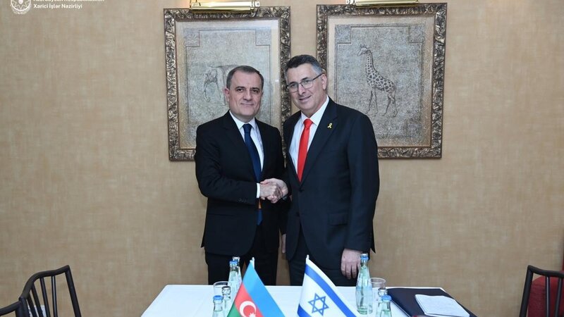 İsrailin xarici işlər naziri azərbaycanlı həmkarı ilə danışdı