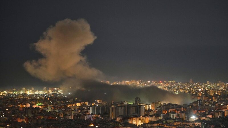 İran Bəhreyndə hərbi mərkəzin yerləşdiyi binaya hücum edib