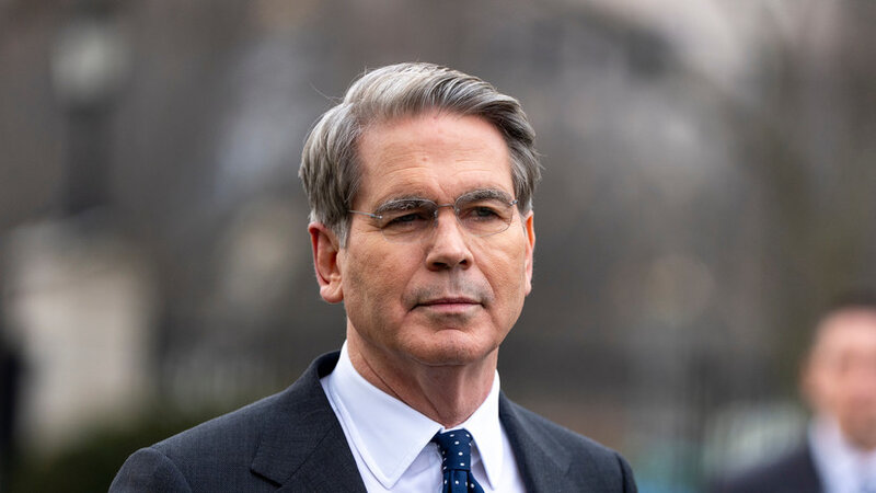 ABŞ Rusiya neftinə qarşı sanksiyaları daha da yumşalda bilər