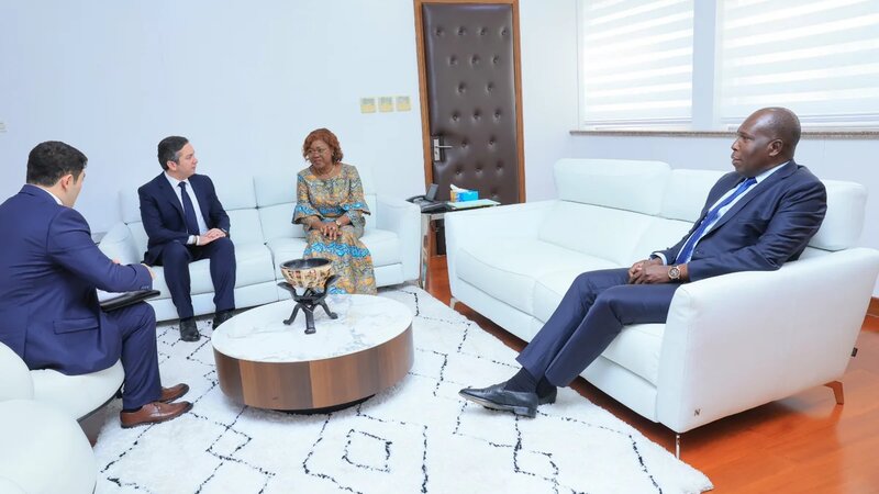 Azərbaycan nümayəndə heyəti Kot-d"İvuarda səfərdə olub