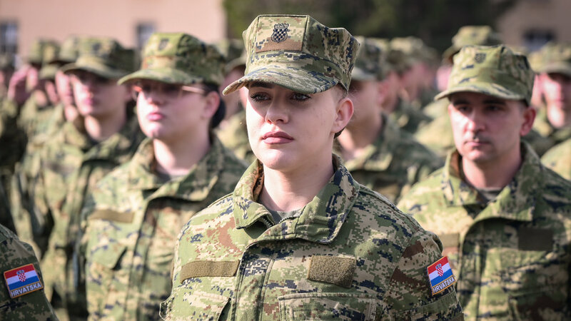 Xorvatiya ordusu çağırış əsasında ilk əsgərlərini qəbul etdi