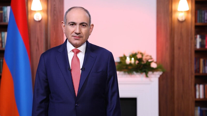 Paşinyan Xameneini təbrik etdi