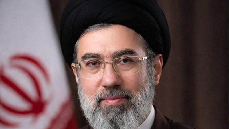 KİV: Tramp Müctəba Xameneinin öldürülməsini dəstəkləyə biləcəyini bildirib